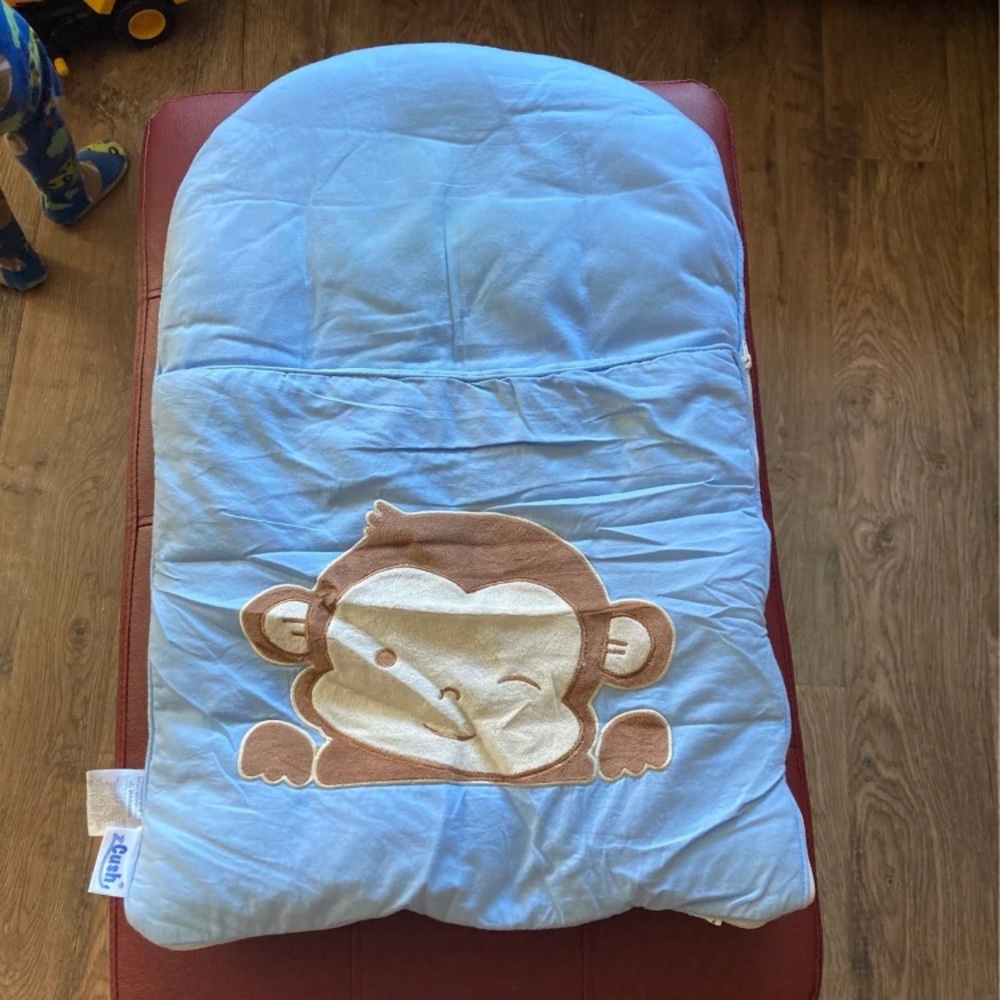 Cush sleeping baby for babies